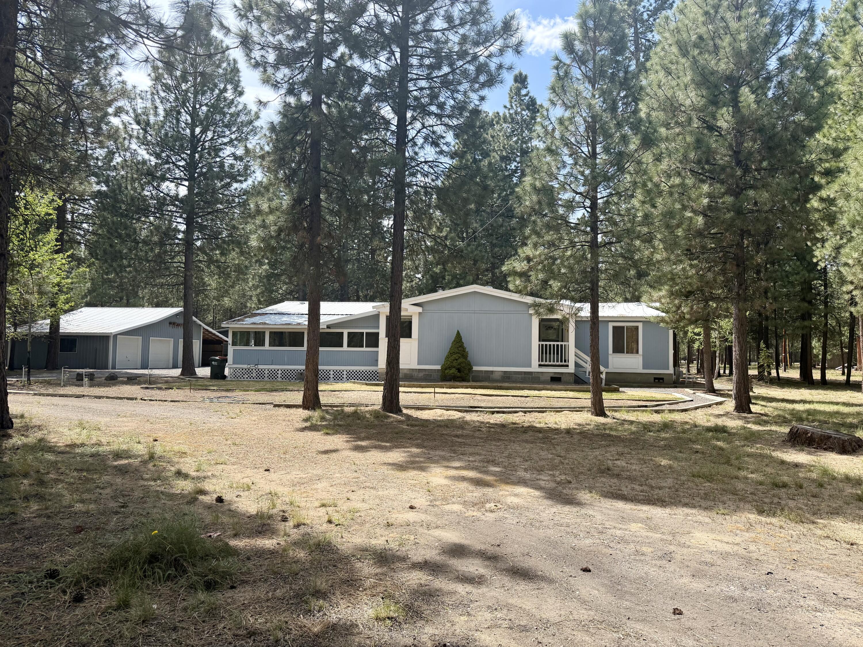 52141 Foxtail Road La Pine, OR 97739 - Photo 3 of 30 IMG_1883