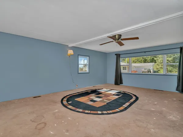 $206,000 | 304 South East Street, Gardner, IL 60424