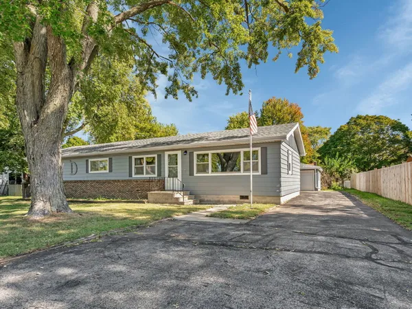 $206,000 | 304 South East Street, Gardner, IL 60424