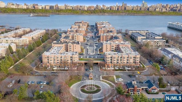 307 Adams Court, Unit 307 Edgewater, NJ 07020 - Photo 24 of 24