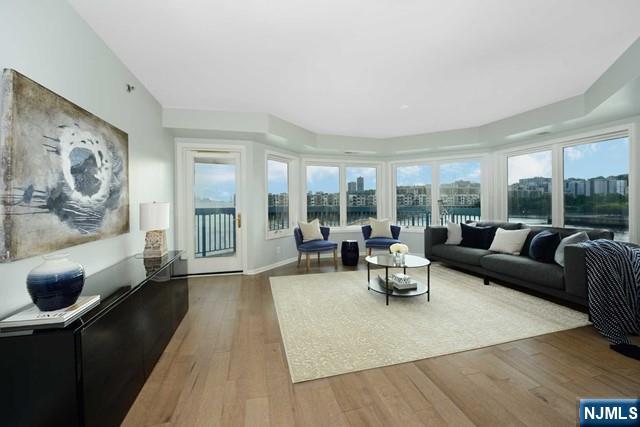 307 Adams Court, Unit 307 Edgewater, NJ 07020 - Photo 7 of 24