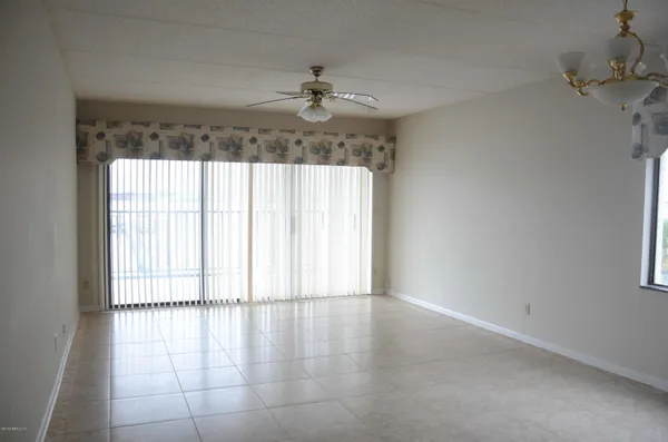 $2,100 | 2280 Shepard Street, Unit 406, Jacksonville, FL 32211