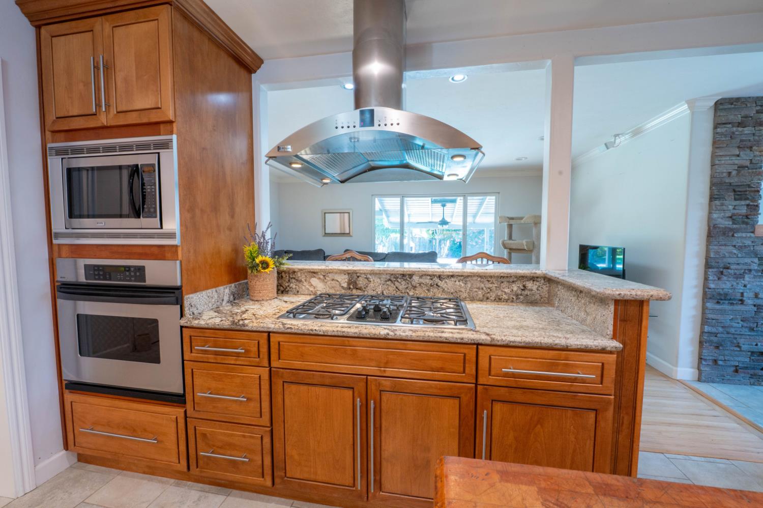 4530 Bela Way Carmichael, CA 95608 - Photo 6 of 36