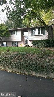 200 Sleepy Hollow Road Lititz, PA 17543 - Photo 3 of 21