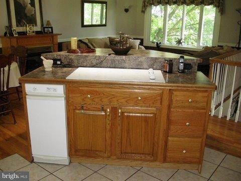 200 Sleepy Hollow Road Lititz, PA 17543 - Photo 7 of 21