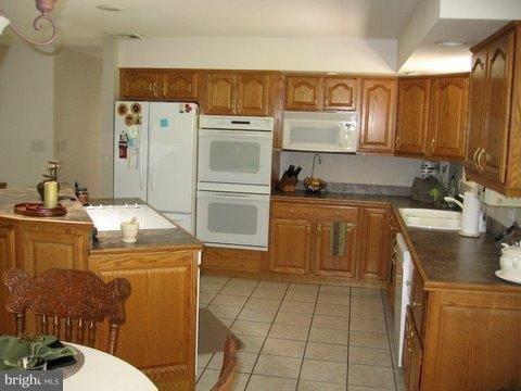 200 Sleepy Hollow Road Lititz, PA 17543 - Photo 8 of 21