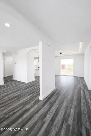 $399,900 | 305 Victoria Street, Sunnyside, WA 98944