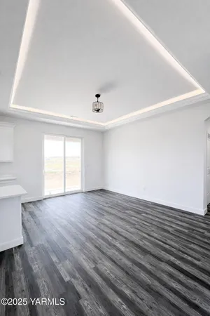 $399,900 | 305 Victoria Street, Sunnyside, WA 98944