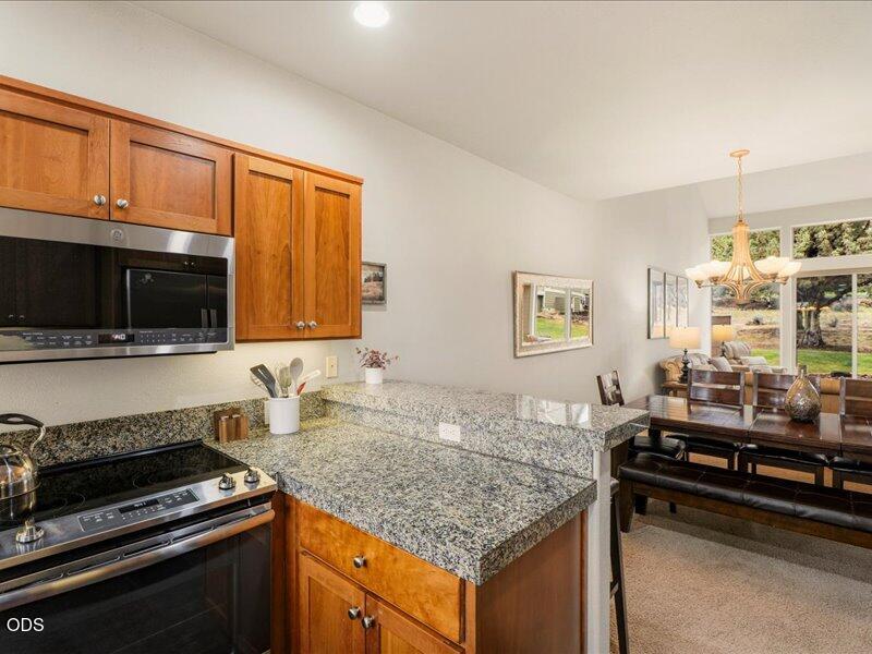 11110 Village Loop Redmond, OR 97756 - Photo 11 of 58