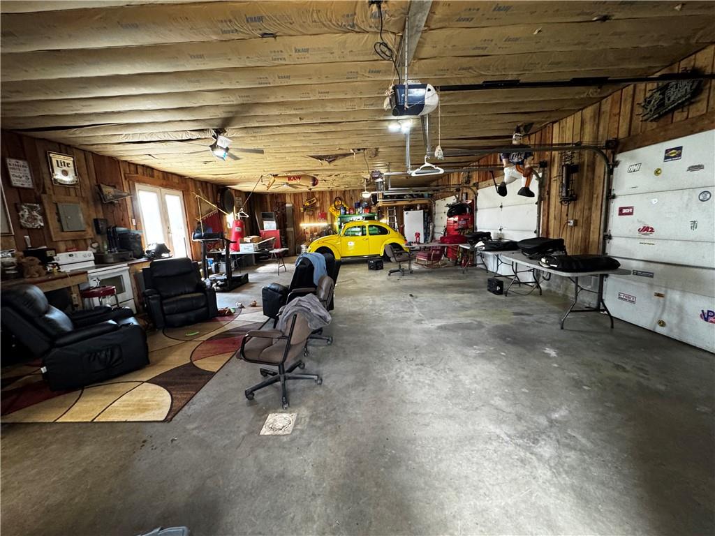211 Stephens Street Vanderbilt, PA 15486 - Photo 44 of 48 a view of a room with gym equipment