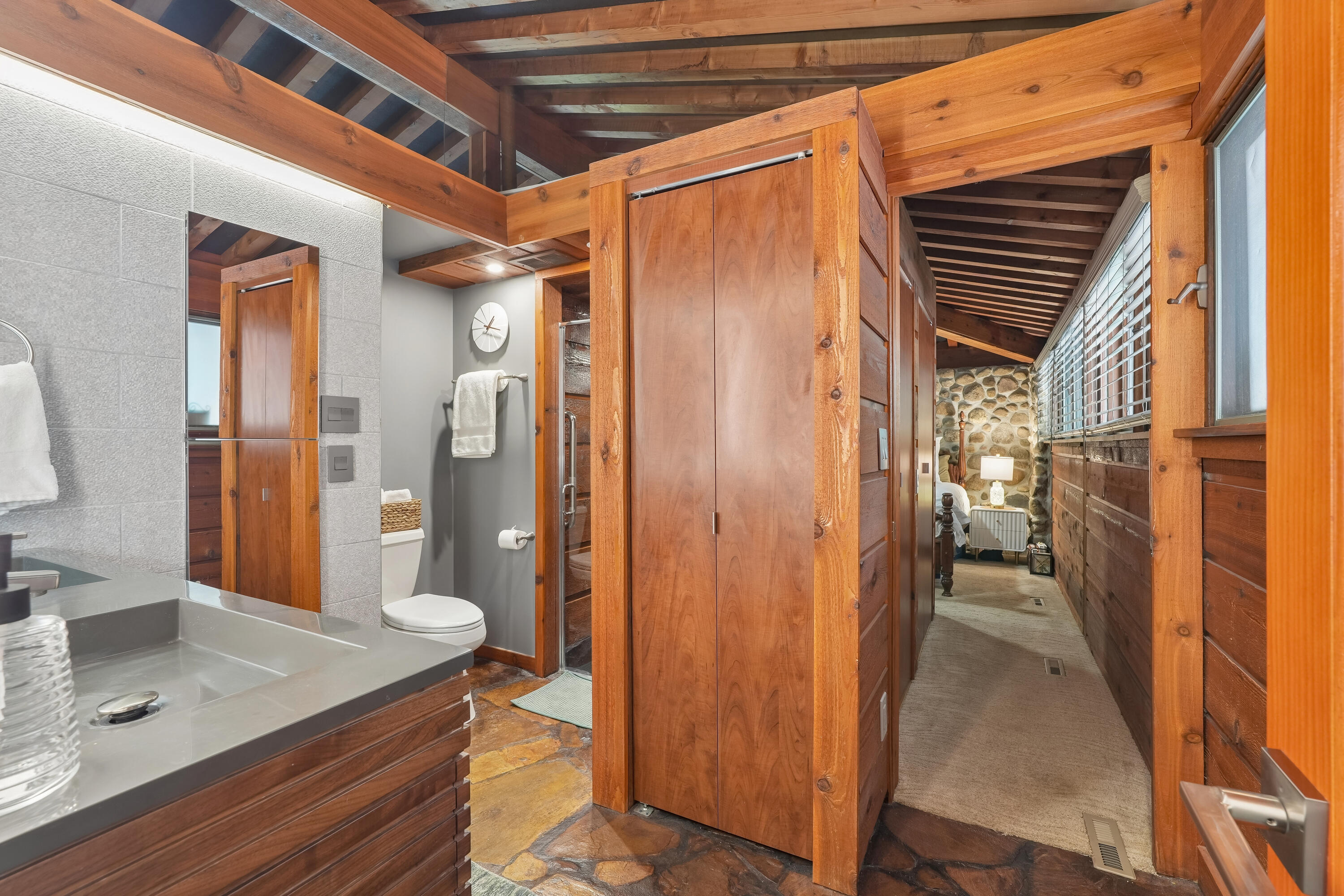 436 Thomas Road Wales, WI 53183 - Photo 35 of 54 Primary bath