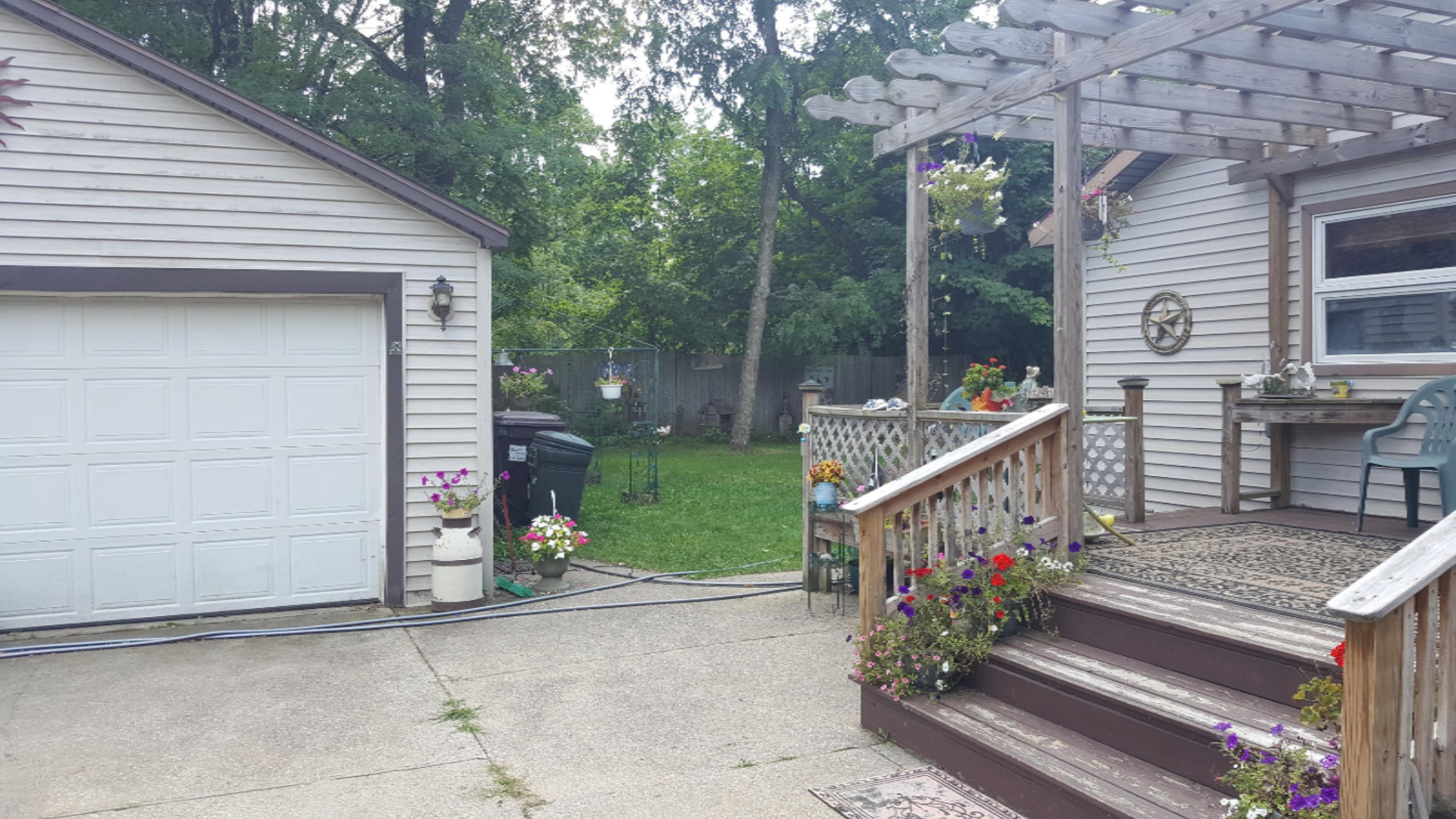 1681 Duck Lake Road Muskegon, MI 49445 - Photo 3 of 31 20170815_150118