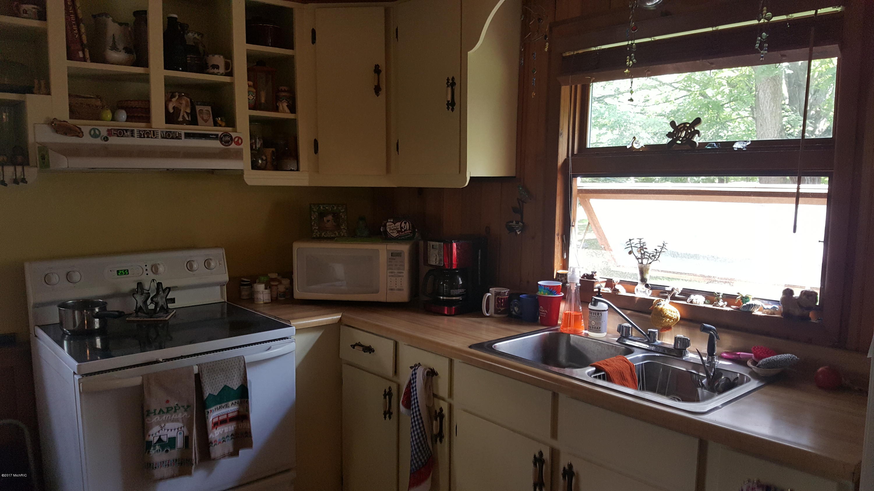 1681 Duck Lake Road Muskegon, MI 49445 - Photo 8 of 31 20170815_145447