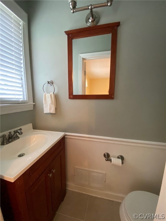1905 Dresden Road Henrico, VA 23229 - Photo 21 of 31 Primary half bath