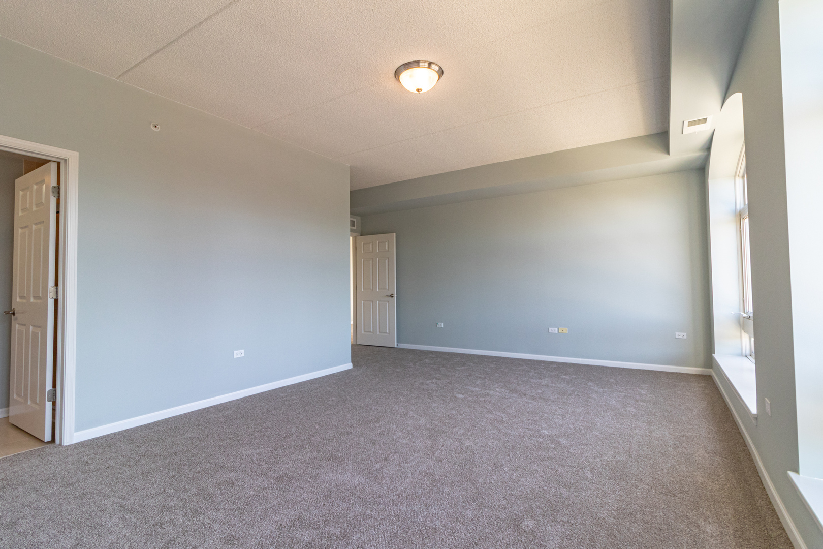 77 North Quentin Road, Unit 302 Palatine, IL 60067 - Photo 14 of 28