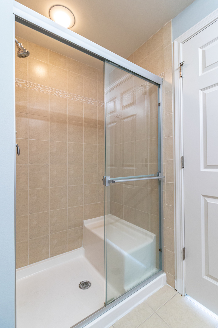 77 North Quentin Road, Unit 302 Palatine, IL 60067 - Photo 18 of 28