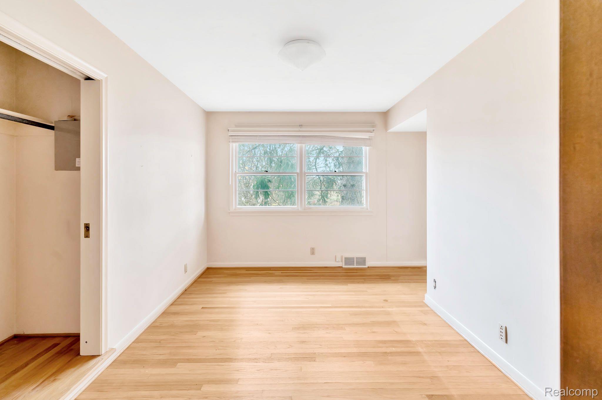 4930 South Custer Road Monroe, MI 48161 - Photo 11 of 23 Gallery Image 11