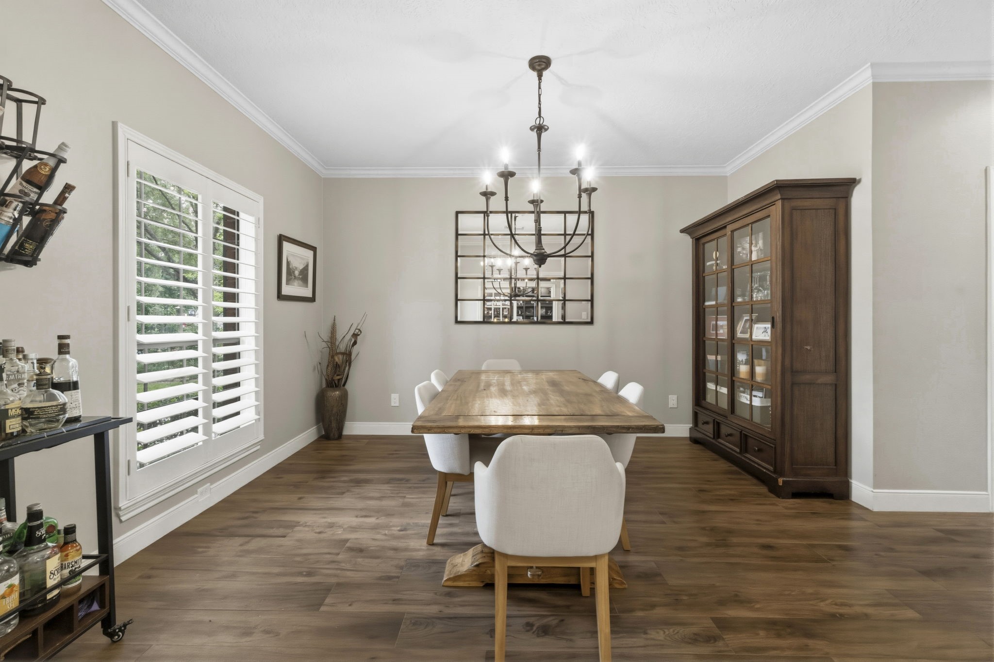 23 Rustic View Court The Woodlands, TX 77381 - Photo 5 of 18 Dining located just off kitchen