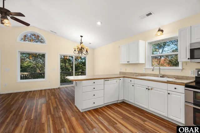 $464,000 | 106 William Tryon Court, Kill Devil Hills, NC 27948