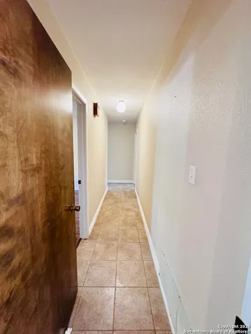 $379,000 | 1705 Hickory Street, Floresville, TX 78114