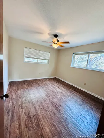 $379,000 | 1705 Hickory Street, Floresville, TX 78114