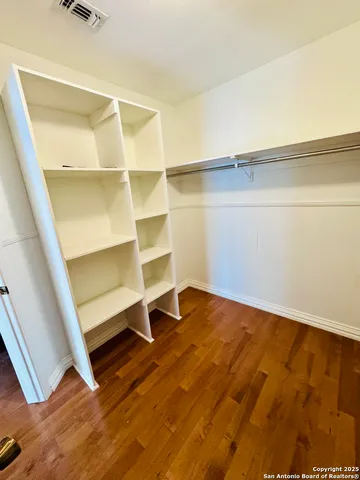 $379,000 | 1705 Hickory Street, Floresville, TX 78114