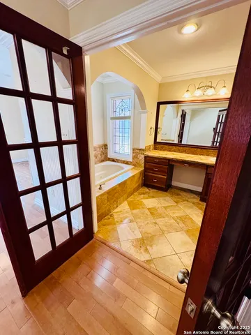 $379,000 | 1705 Hickory Street, Floresville, TX 78114