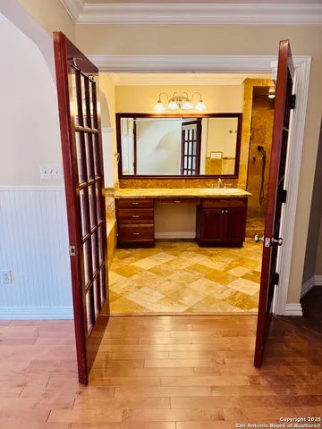 $379,000 | 1705 Hickory Street, Floresville, TX 78114