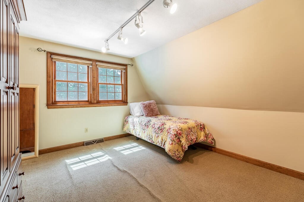 15 Dunstable Road North Chelmsford, MA 01863 - Photo 20 of 30