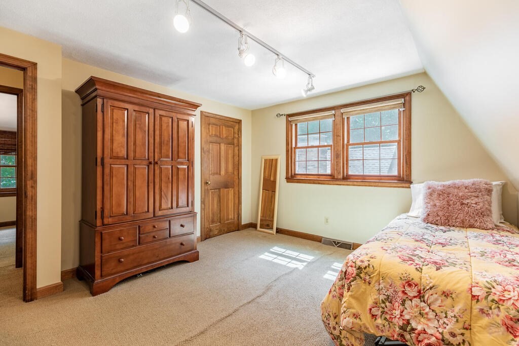 15 Dunstable Road North Chelmsford, MA 01863 - Photo 21 of 30