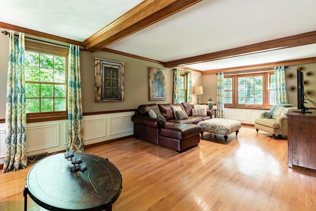 15 Dunstable Road North Chelmsford, MA 01863 - Photo 4 of 30