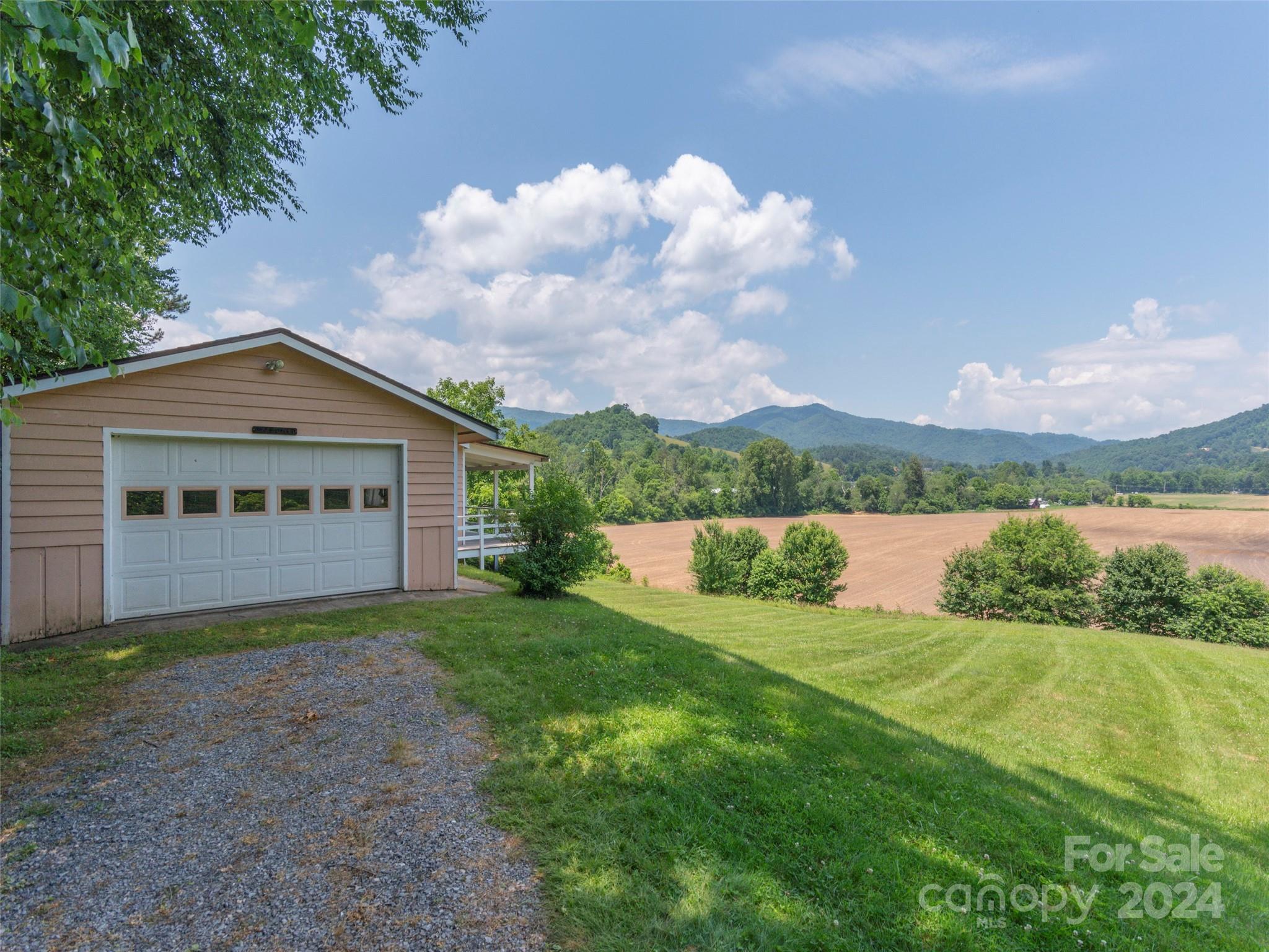 350 Shady Ridge Road Waynesville, NC 28785 - Photo 16 of 22 Gallery Image 16