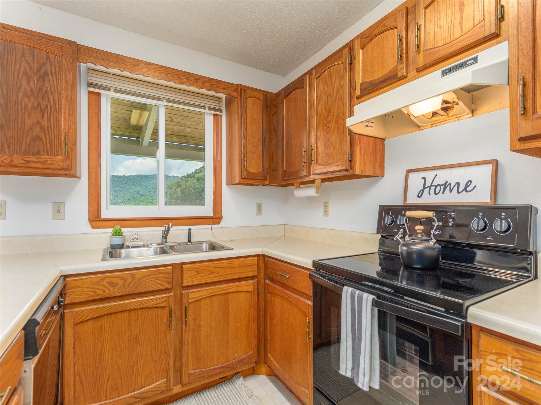 350 Shady Ridge Road Waynesville, NC 28785 - Photo 10 of 22 Gallery Image 10