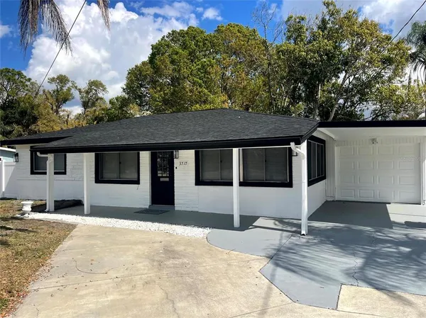 $2,800 | 3717 Belmont Boulevard, Sarasota, FL 34232