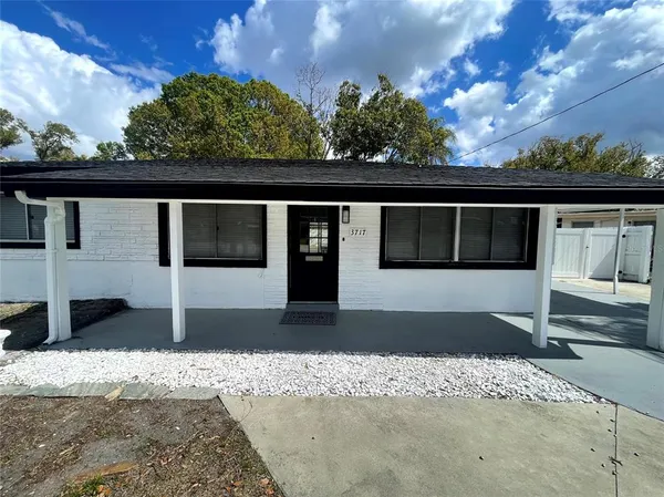 $2,800 | 3717 Belmont Boulevard, Sarasota, FL 34232