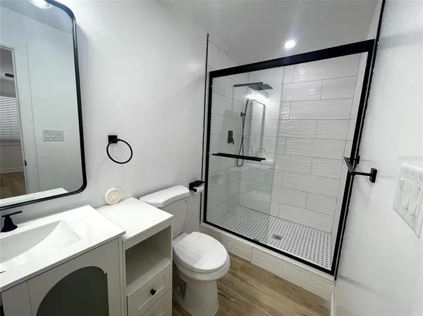 $2,800 | 3717 Belmont Boulevard, Sarasota, FL 34232