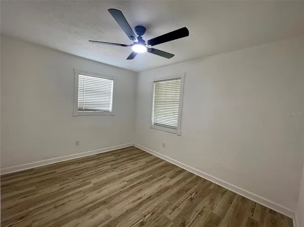 $2,800 | 3717 Belmont Boulevard, Sarasota, FL 34232