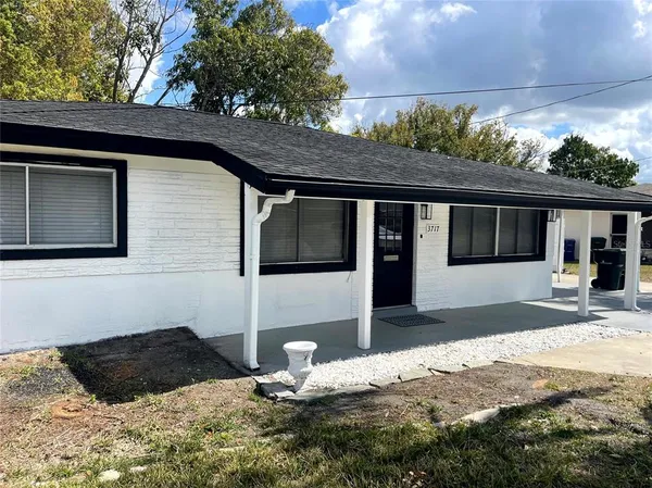 $2,800 | 3717 Belmont Boulevard, Sarasota, FL 34232