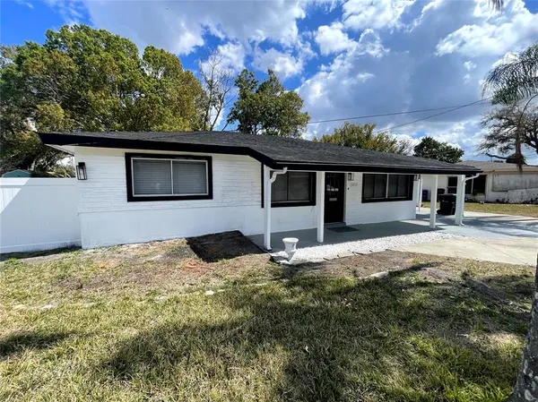 $2,800 | 3717 Belmont Boulevard, Sarasota, FL 34232