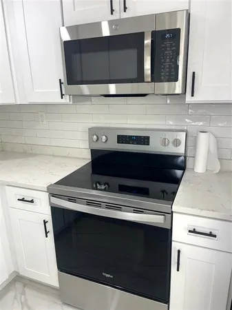 $2,800 | 3717 Belmont Boulevard, Sarasota, FL 34232