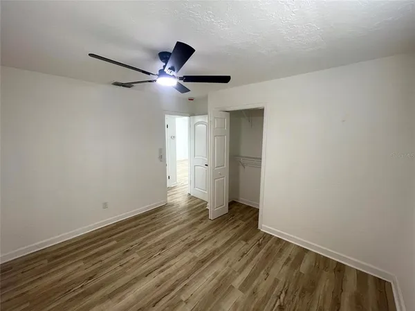 $2,800 | 3717 Belmont Boulevard, Sarasota, FL 34232