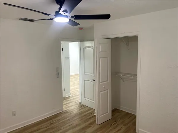 $2,800 | 3717 Belmont Boulevard, Sarasota, FL 34232