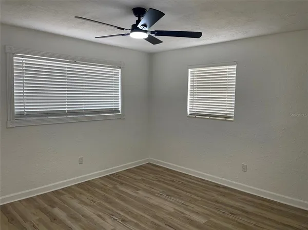 $2,800 | 3717 Belmont Boulevard, Sarasota, FL 34232