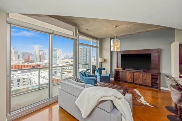 $3,500 | 600 12th Avenue South, Unit 1411, Nashville, TN 37203