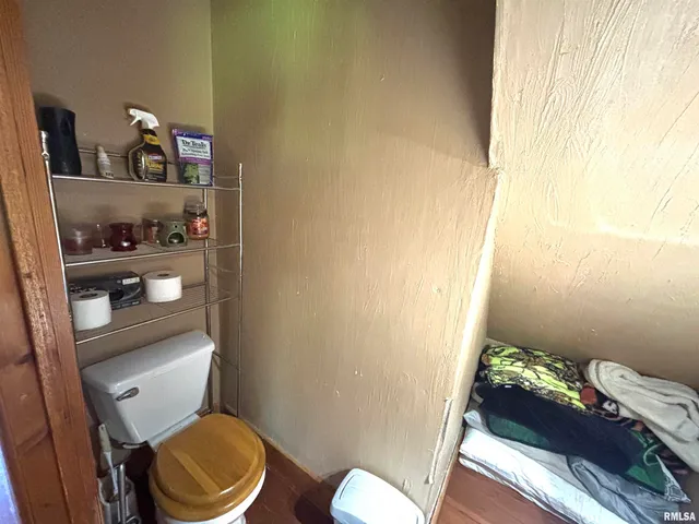 $260,000 | 3638 Hotze Road, Salem, IL 62881