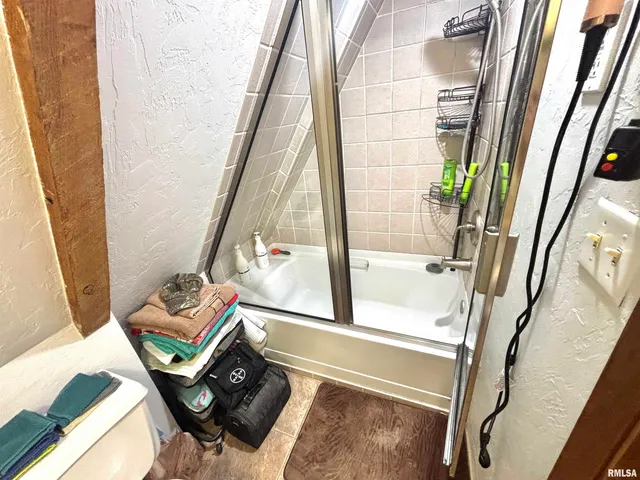 $260,000 | 3638 Hotze Road, Salem, IL 62881