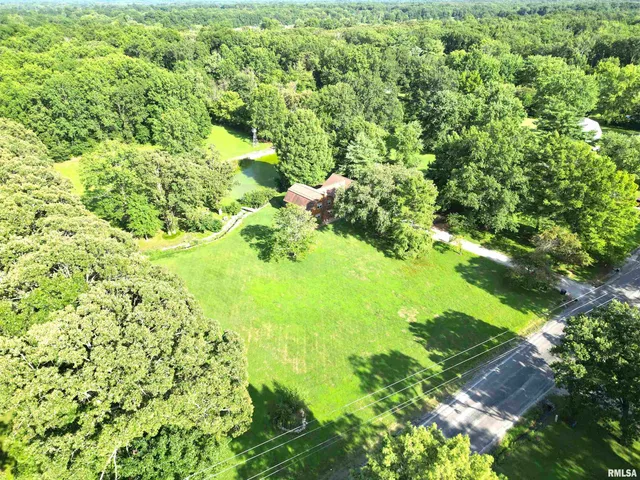 $260,000 | 3638 Hotze Road, Salem, IL 62881