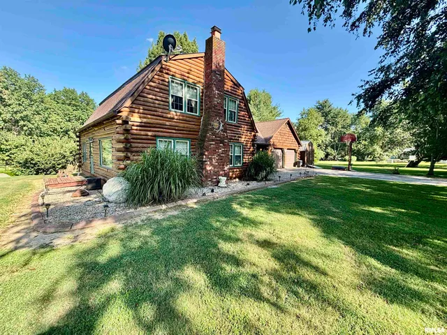 $260,000 | 3638 Hotze Road, Salem, IL 62881