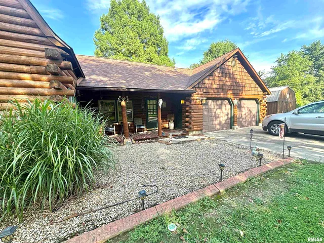 $260,000 | 3638 Hotze Road, Salem, IL 62881