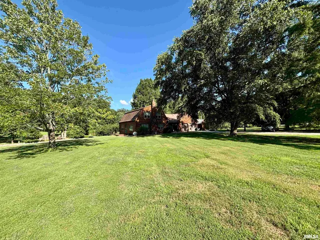 $260,000 | 3638 Hotze Road, Salem, IL 62881
